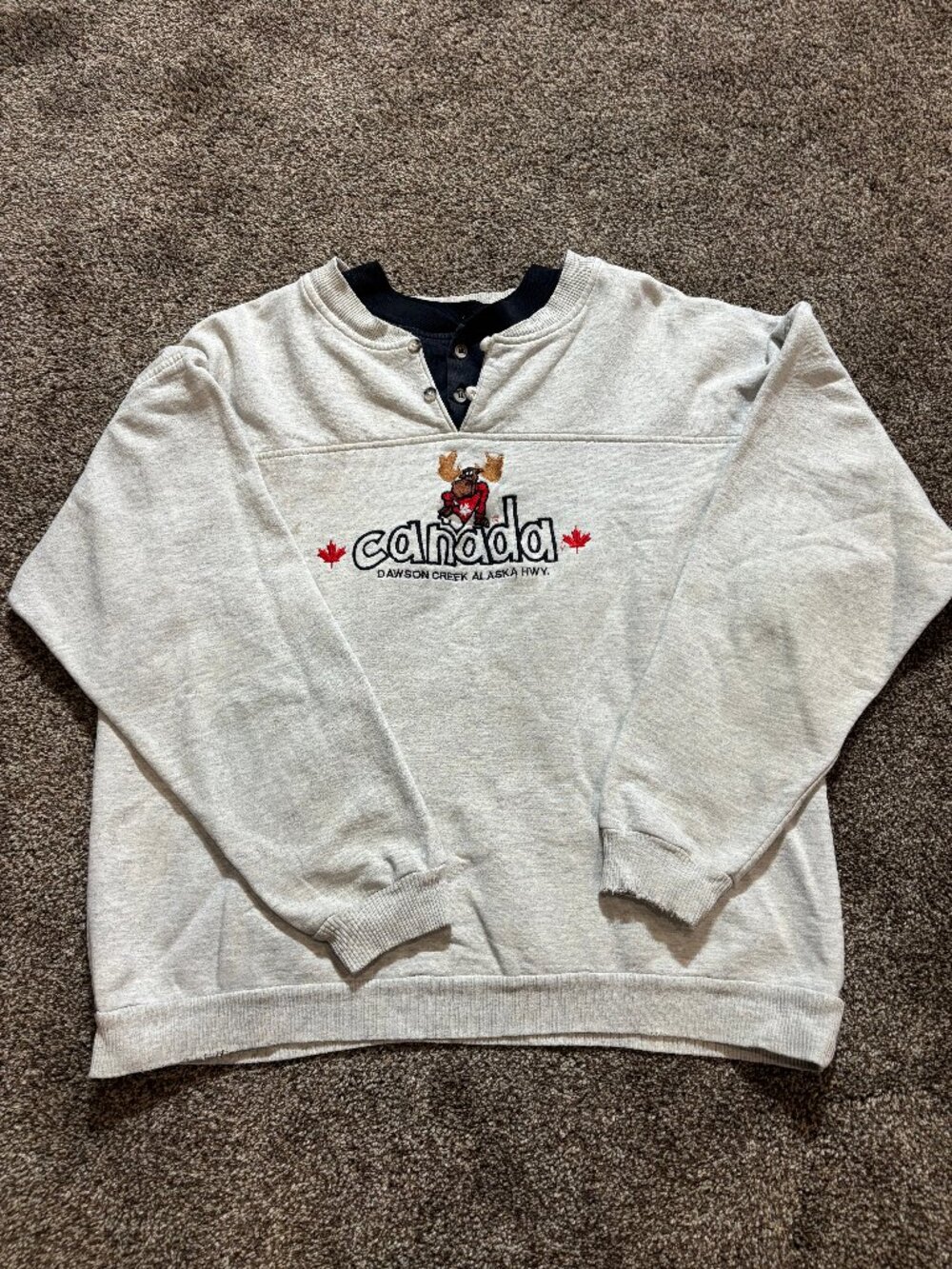 Canada Souvenir Sweatshirt Gray - Dawson Creek Alaska Hwy Embroidered
